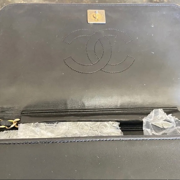 Chanel Vintage Full Flap Bag Quilted Lambskin Medium COA - Picture 9 of 12